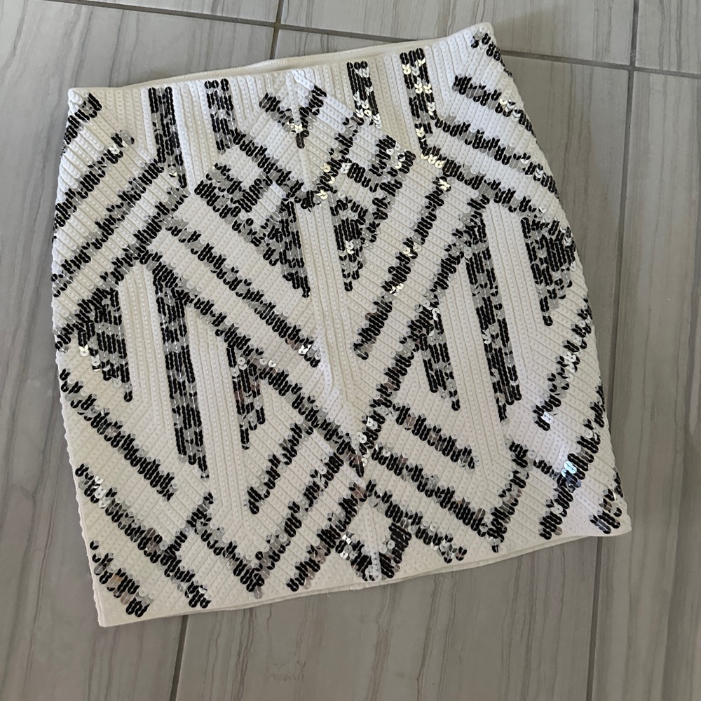 Sequin Embellished White and Black Skirt